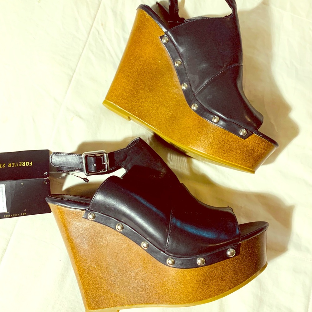 NWT Forever 21 Black Studded Platform Wedges